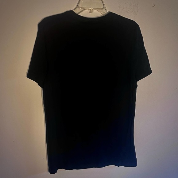 🔥3 for $23🔥 Black Michael Kors Tee UK M - Picture 3 of 3